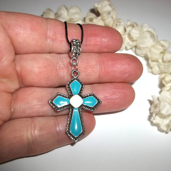 Cross Necklace Turquoise Blue Cream Silver Dangle Drop Costume Jewelry NWT D126 - Picture 1 of 6